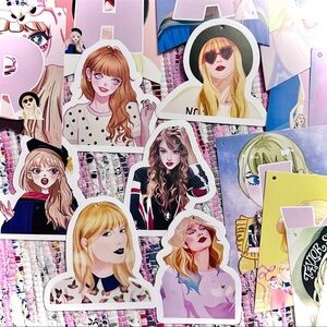 NWT‎ Swiftie (anime version) birthday party supplies!